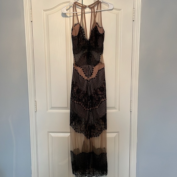 Hello Molly Black and Cream Lace Dress - Picture 5 of 10